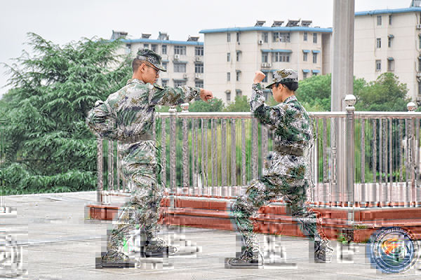 3c6aa89963484807be608785c7b6e9ad.jpg DSC_0451.jpg