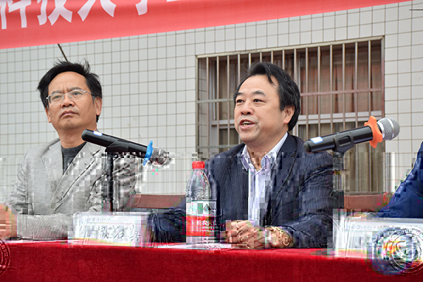 ebb0940c1d364f4bb9efb927aea9e3d0.jpg DSC_1144.jpg